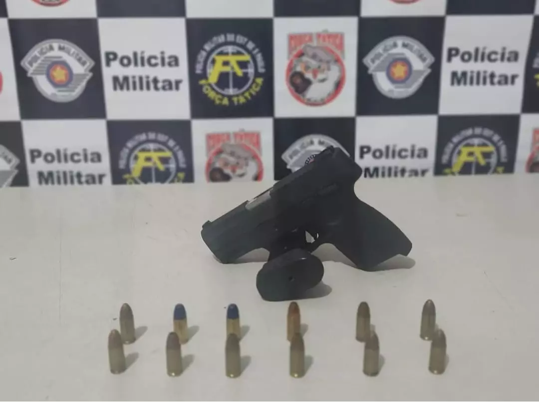PM flagra músico com pistola 9 mm em Marília